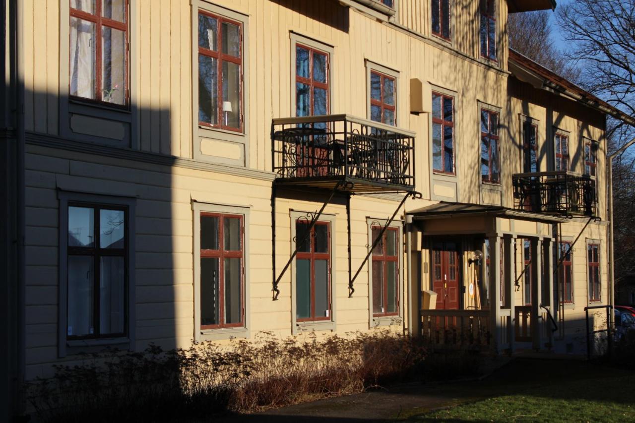 Moessebergs Vandrarhem Falköping Extérieur photo